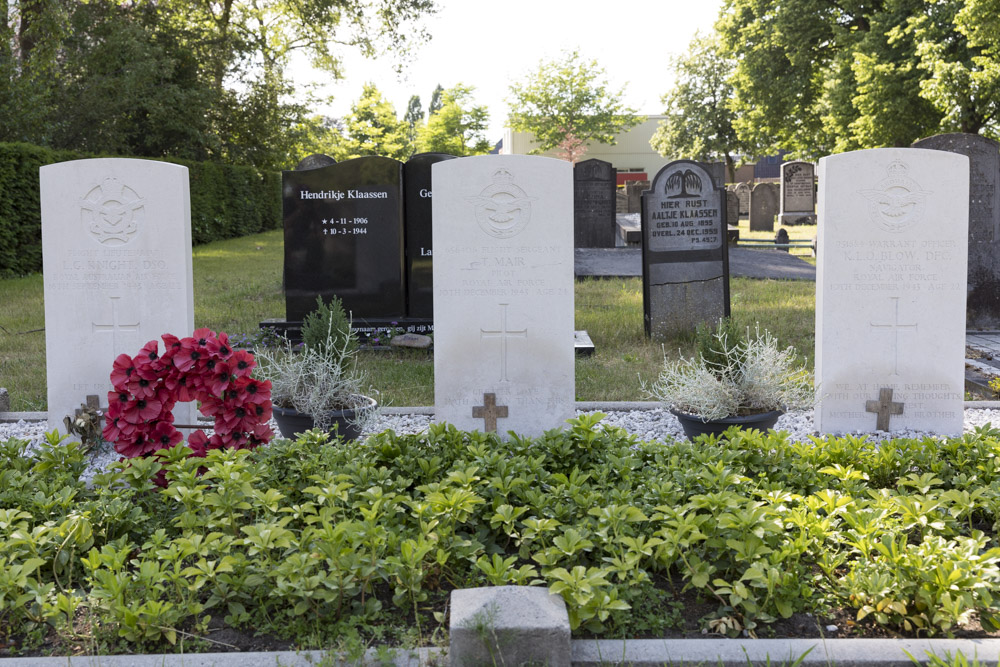 Commonwealth War Graves Den Ham