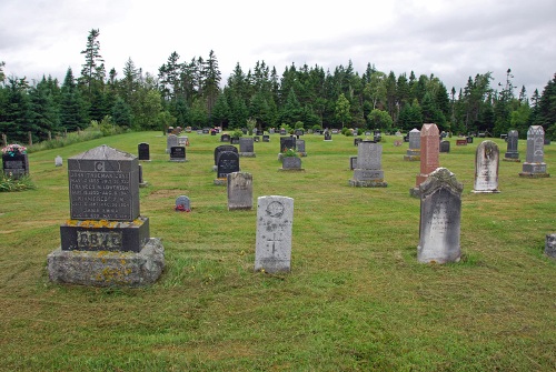 Commonwealth War Grave Pointe de Bute Public Cemetery