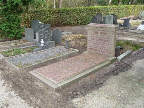 Dutch War Grave Schaarsbergen
