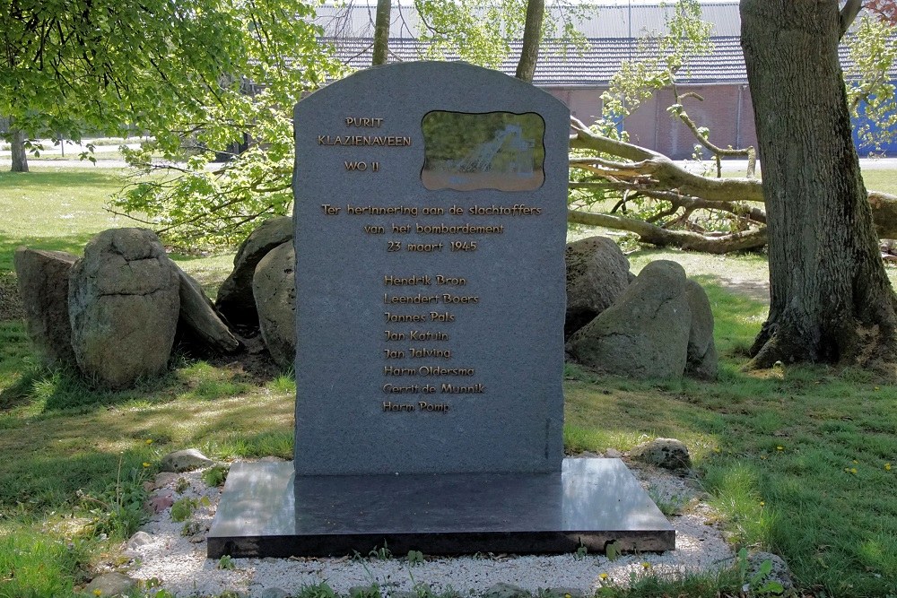 War Memorial Purit Klazienaveen