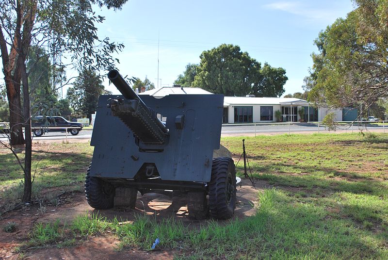 25 Pounder Geschut en Oorlogsmonument Kyalite #2