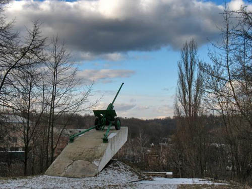 Monument Pavel Khmelev (76mm M1936 Kanon)