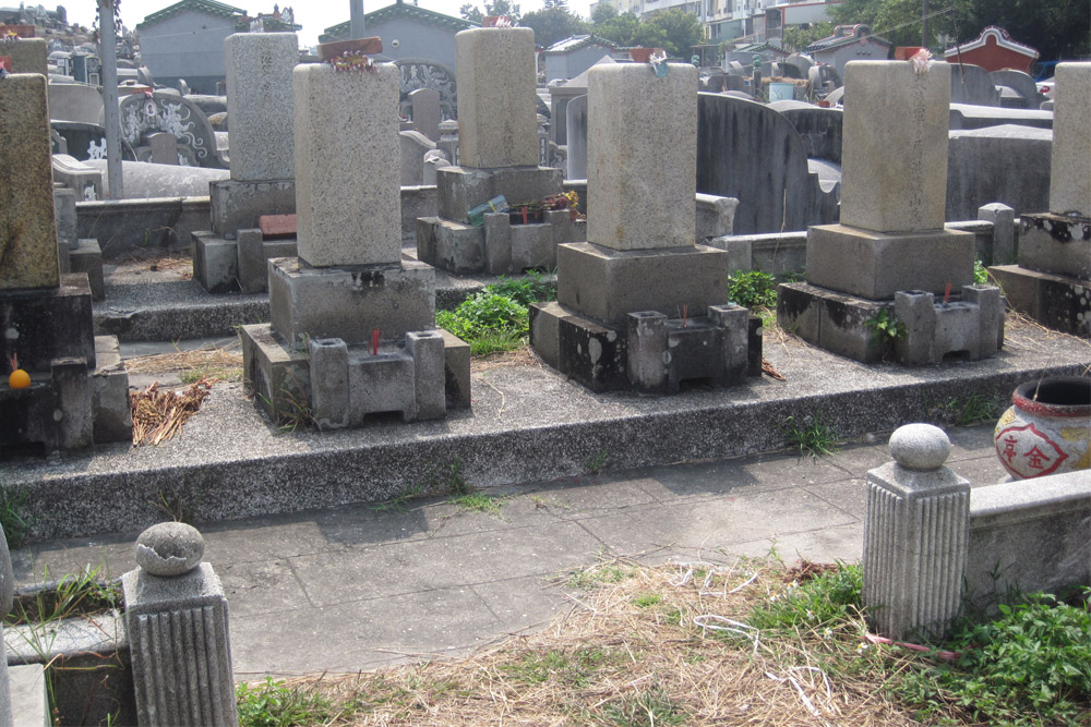 Japanese-Taiwanese War Graves
