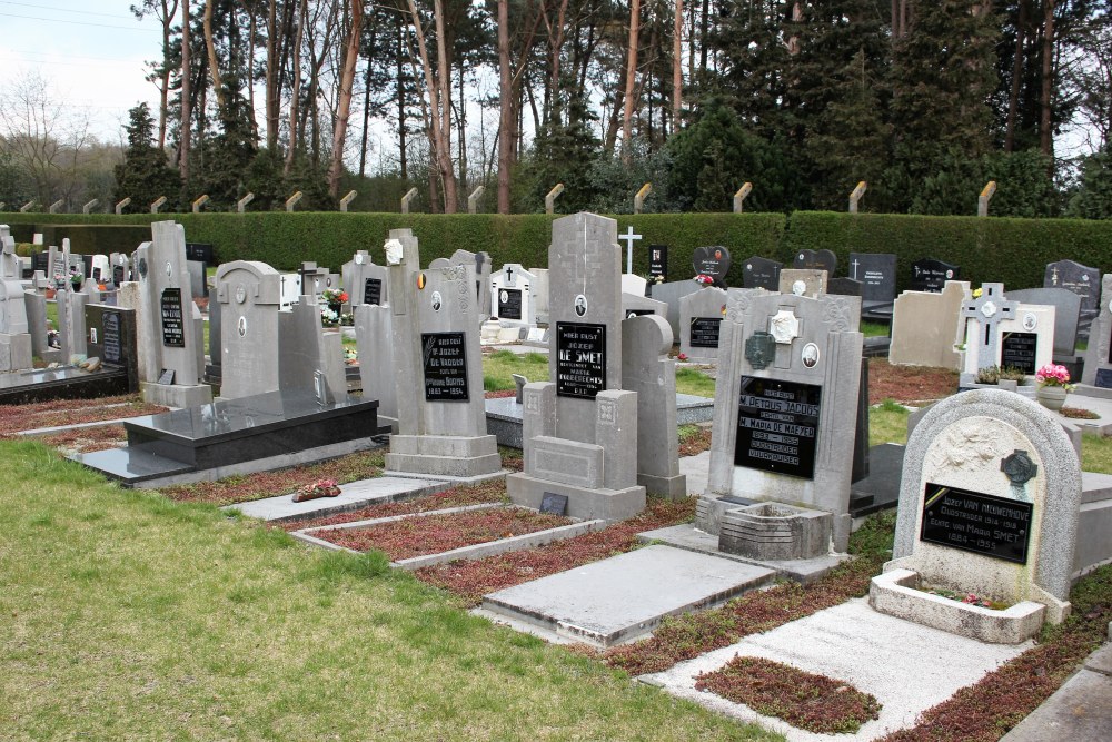 Belgian Graves Veterans Malderen