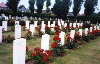 Commonwealth War Graves Deal Cemetery