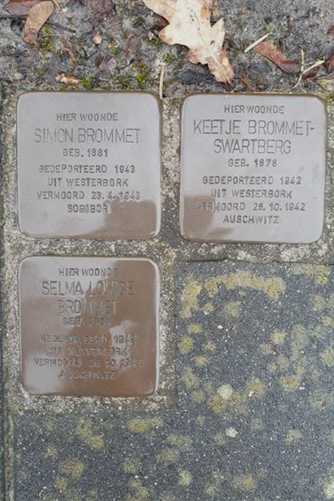 Stumbling Stones Oldenhofstraat 22