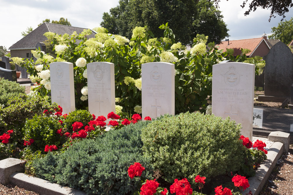Oorlogsgraven van het Gemenebest Protestantse Begraafplaats Denekamp
