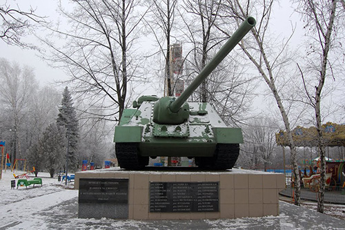 Monument 30 Jaar Overwinning (SU-100 Tankjager)