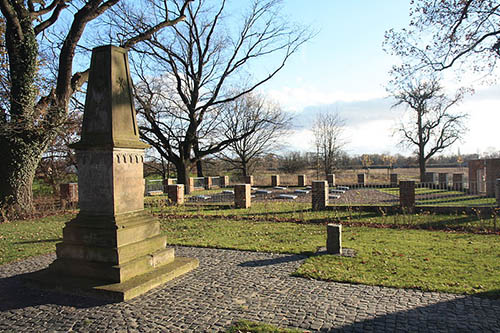 Fauler See Soviet War Cemetery