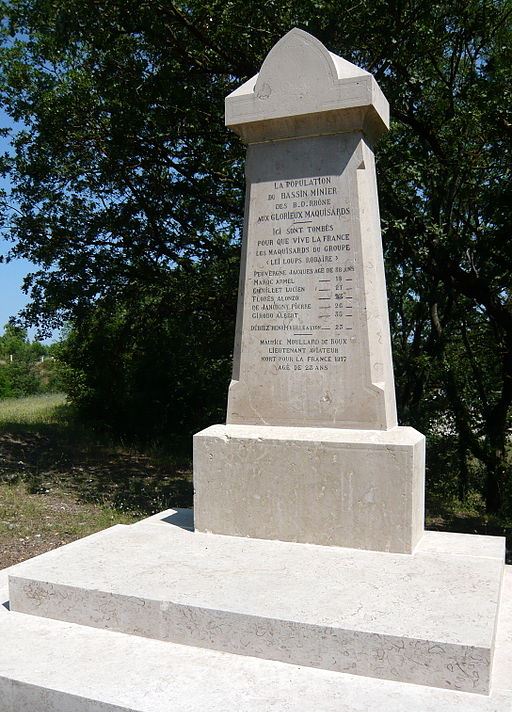 Monument Omgekomen Verzetsstrijders Le Loups Rodare
