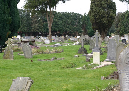 Commonwealth War Graves Berkeley Cemetery