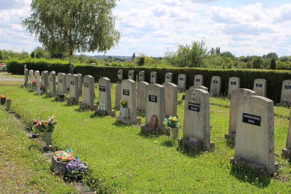 Belgian Graves Veterans Chtelineau Cimetire de la Floche #4