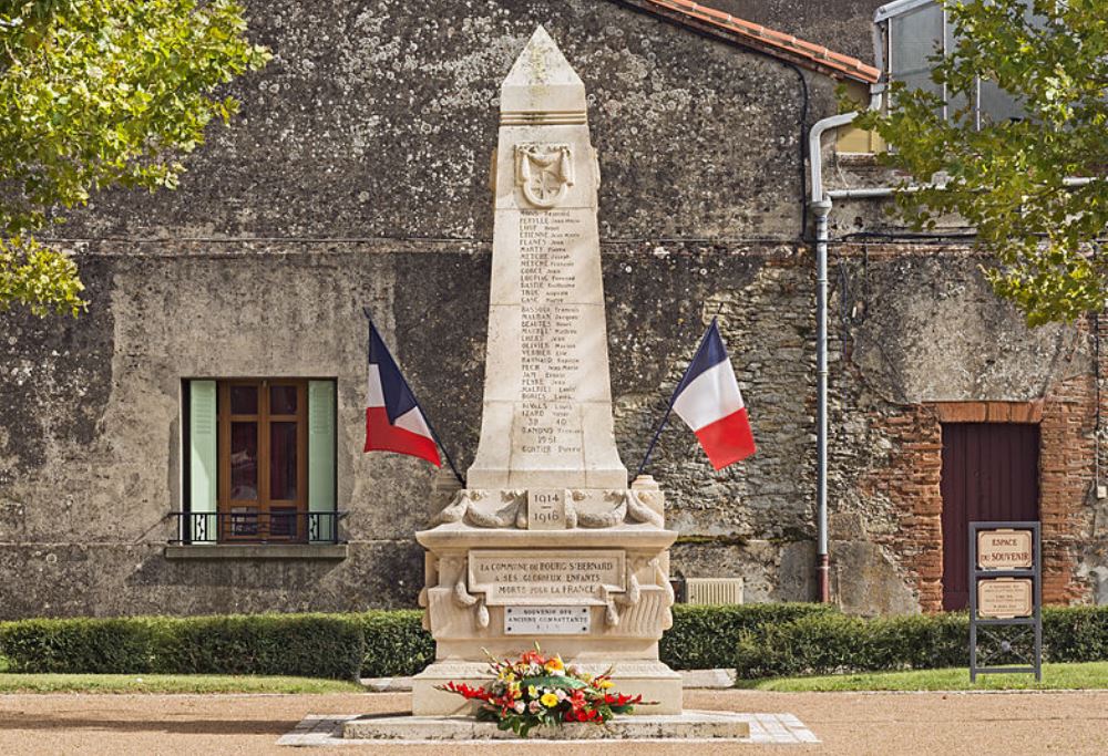 War Memorial Bourg-Saint-Bernard
