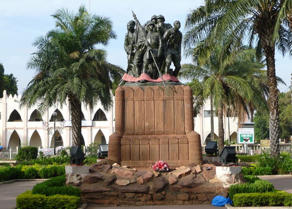 Monument Arme Noire Bamako