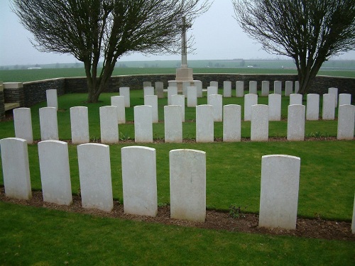 Commonwealth War Cemetery Naval Trench