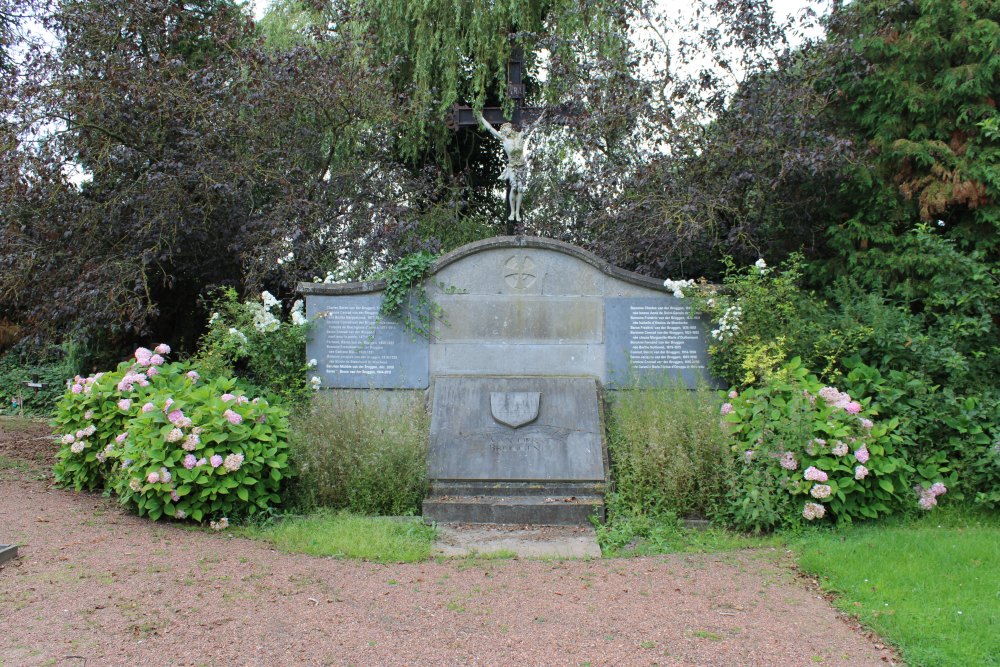 Belgian War Grave Wingene Wildenburg