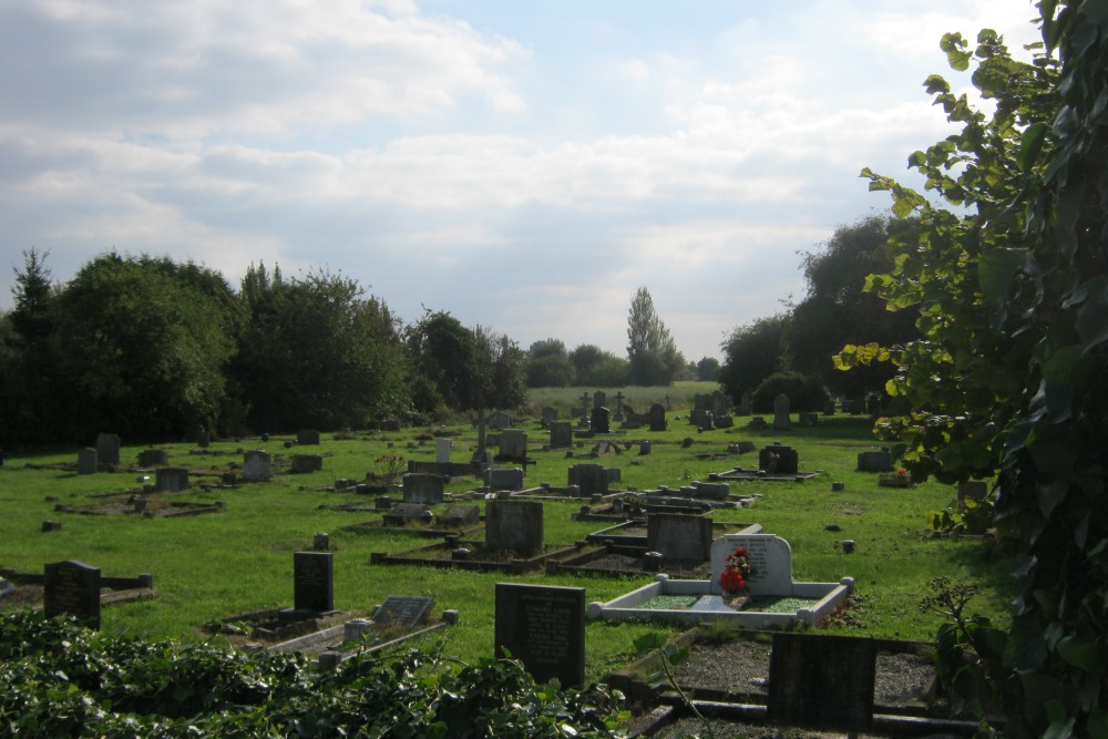 Oorlogsgraven van het Gemenebest Outwell Cemetery