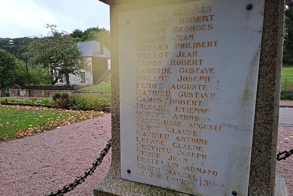 Oorlogsmonument Dun-les-Places #3