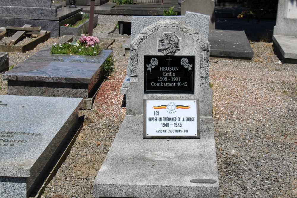 Belgian Graves Veterans Souvret