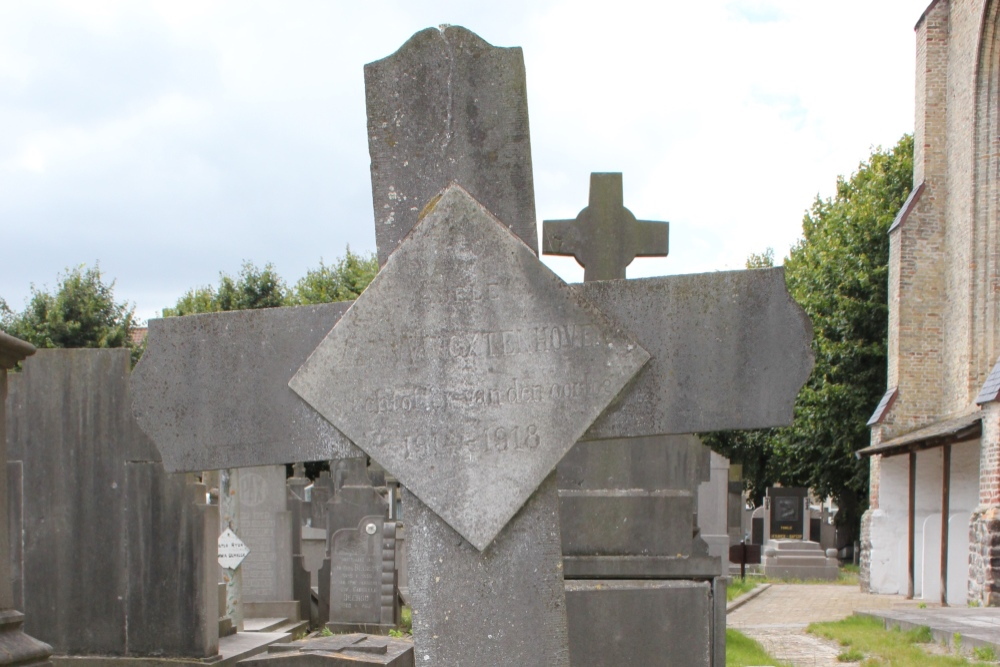 Belgian War Graves Alveringem