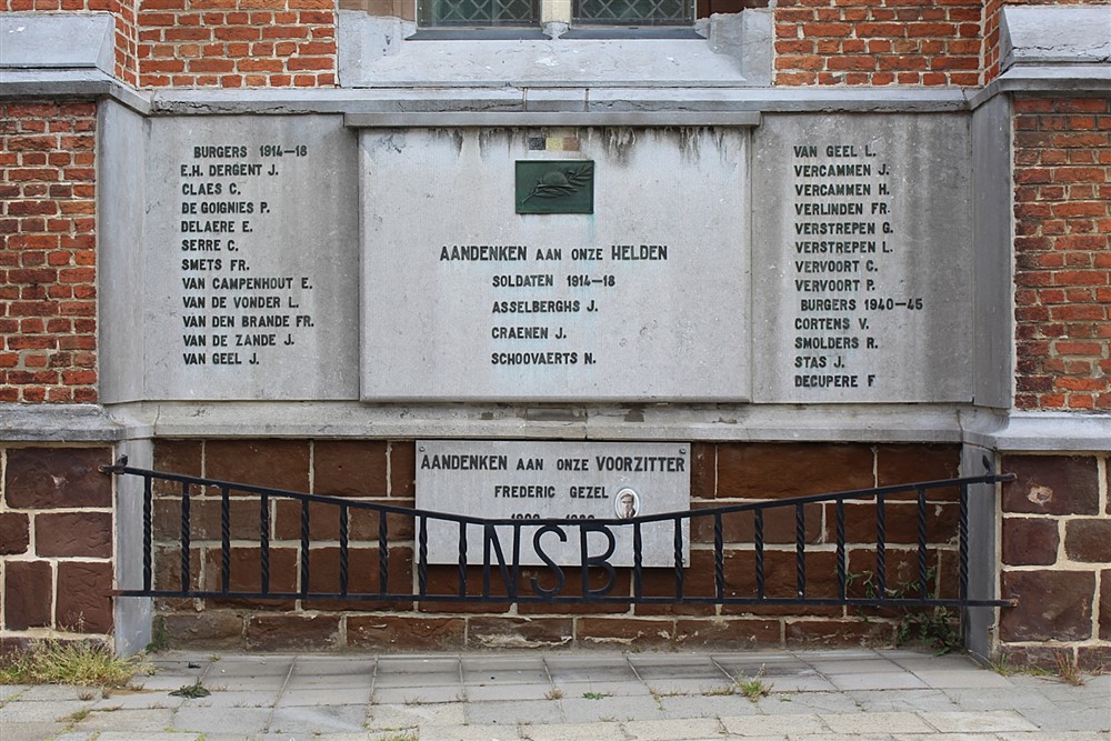 Memorial War victims Sint-Corneliuskerk Gelrode
