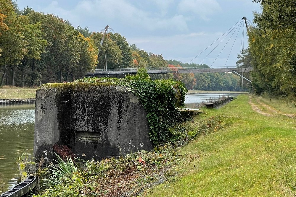 Bunker 7f Grensstelling Bocholt-Herentals Kanaal