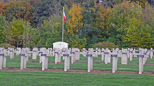 Franse Oorlogsbegraafplaats Clery-sur-Somme
