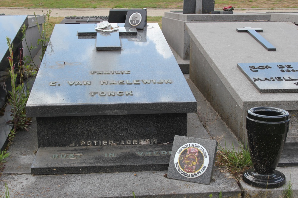 Belgian Graves Veterans Adegem