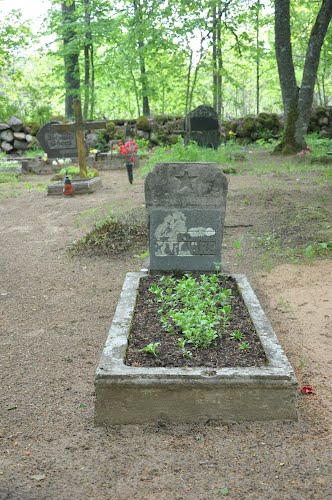 Grave Unknown Soviet Soldier Lube