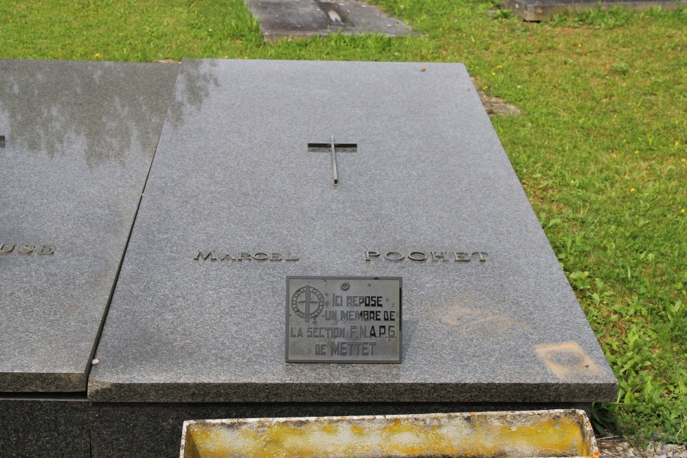 Belgian Graves Veterans Ermeton-sur-Biert