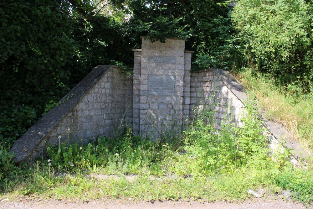 Memorial Family Morisseaux 25 August 1944 #1