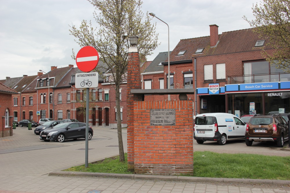 Dutch Memorial Overboelare
