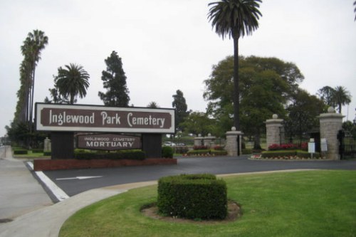 Commonwealth War Graves Inglewood Park Cemetery