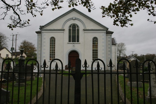 Commonwealth War Grave Lecumper Presbyterian Churchyard