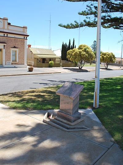 War Memorial Port Victoria