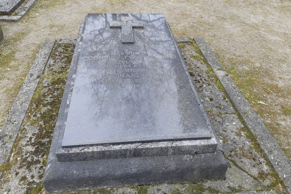 Dutch War Grave Roman Catholic Cemetery Duizel