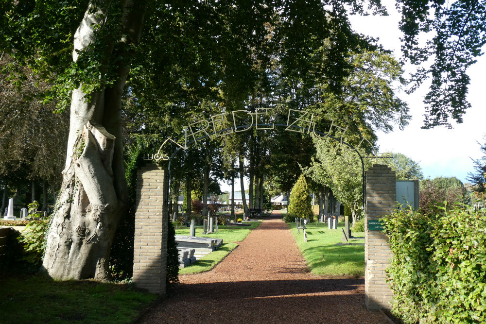 Nederlandse Oorlogsgraven Protestante Begraafplaats Noordwolde ...