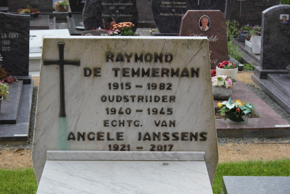 Belgian Graves Veterans Sint-Maria-Horebeke