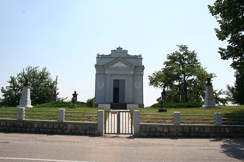 Mausoleum en Museum Slag van Cer