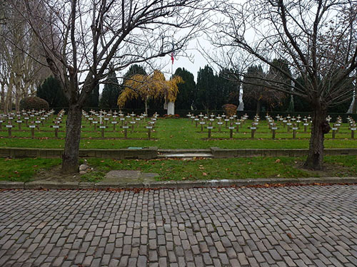 War Graves Cimetire Parisien de Saint-Ouen