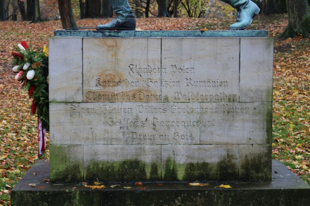 Oorlogsmonument Stadspark Rinteln #2