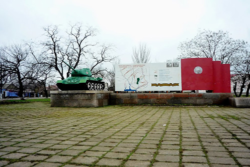 Monument Snigirevskoy-operatie (T-34/85 Tank)