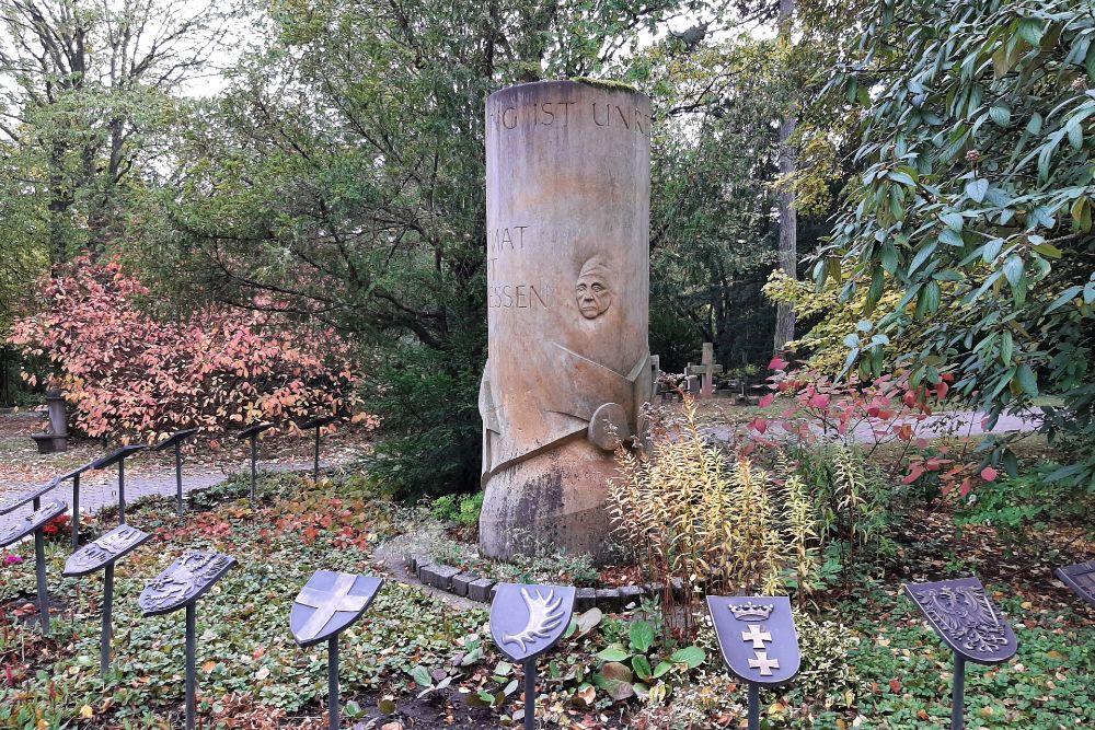 Monument Slachtoffers Oorlog Geweld en Verdrijving
