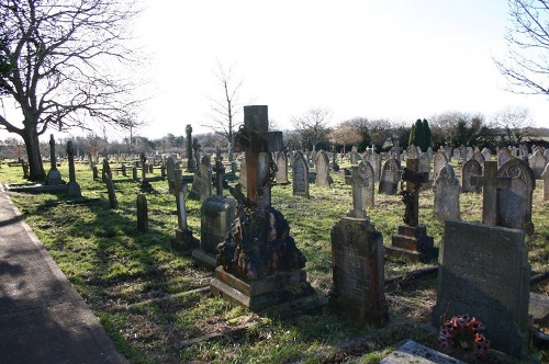 Commonwealth War Graves St Helens Churchyard