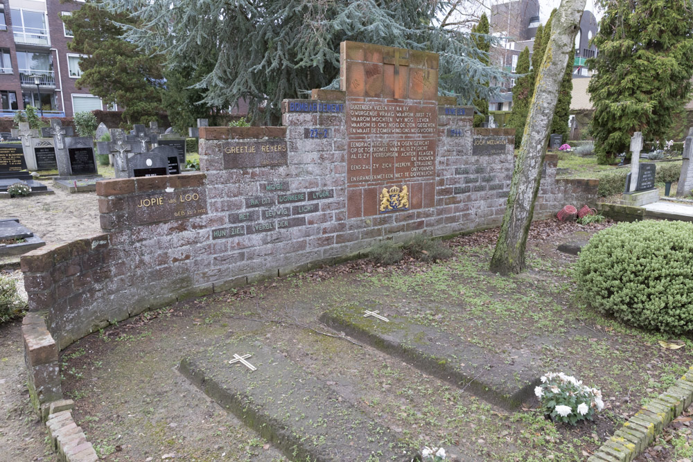 Nederlandse Oorlogsgraven & Monument R.K. Begraafplaats Druten