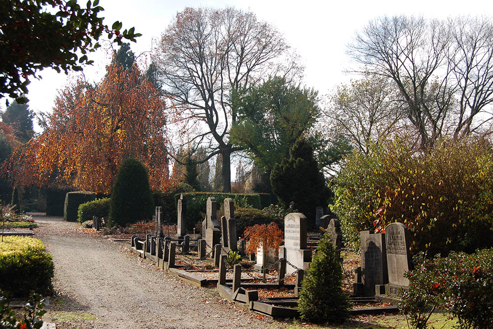 Nederlandse Oorlogsgraven R.K. Begraafplaats Hengelo