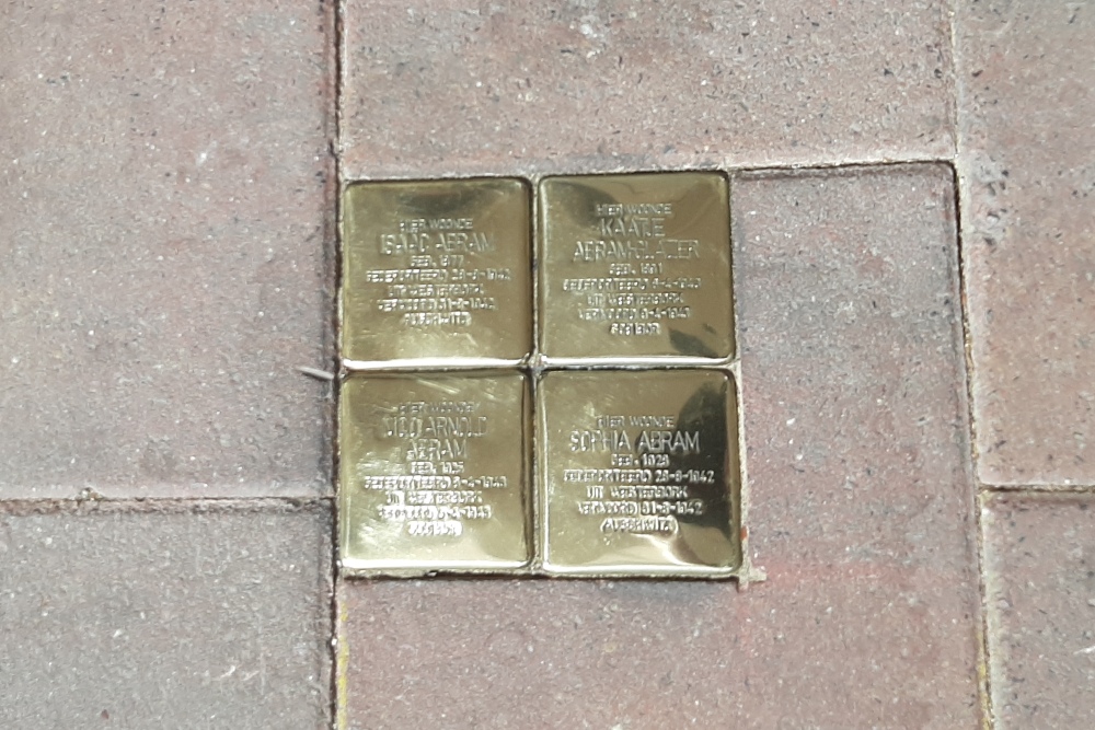 Stolpersteine Generaal Cronjstraat 127 #1