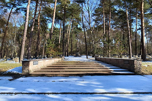 Rolau Soviet War Cemetery