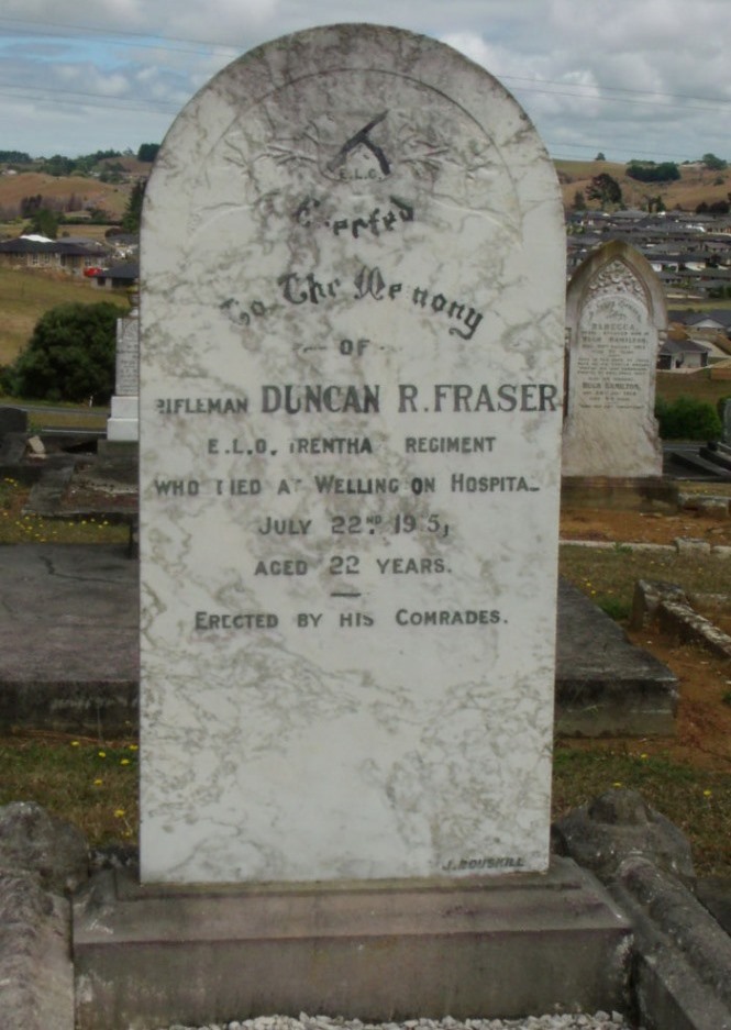 Commonwealth War Grave Fraser Road Public Cemetery