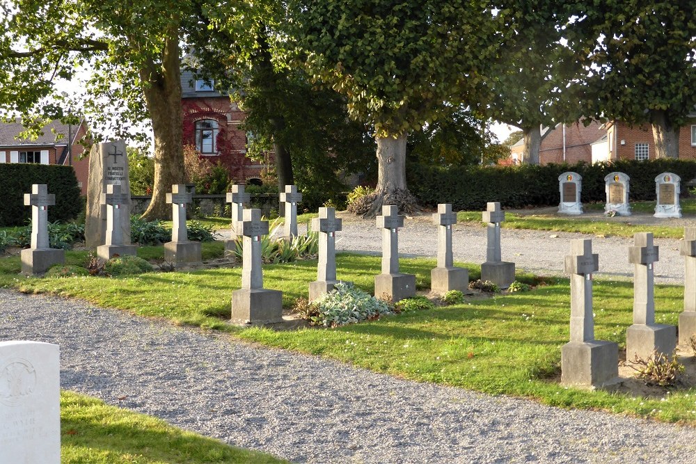 Italian War Graves Saint Servais